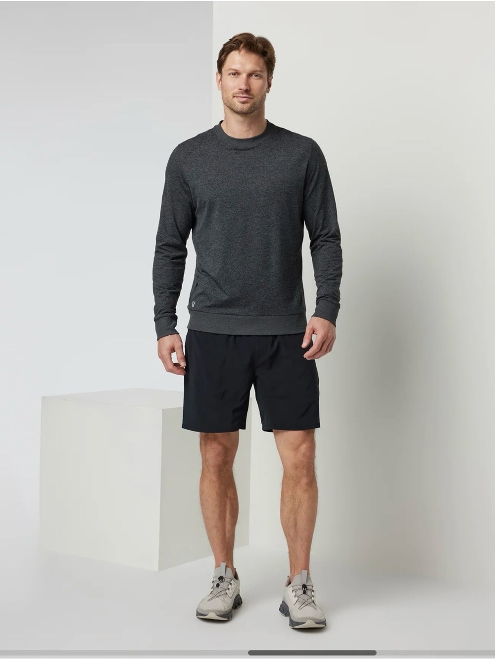 Vuori Ponto
Performance Crew in Charcoal Heather L